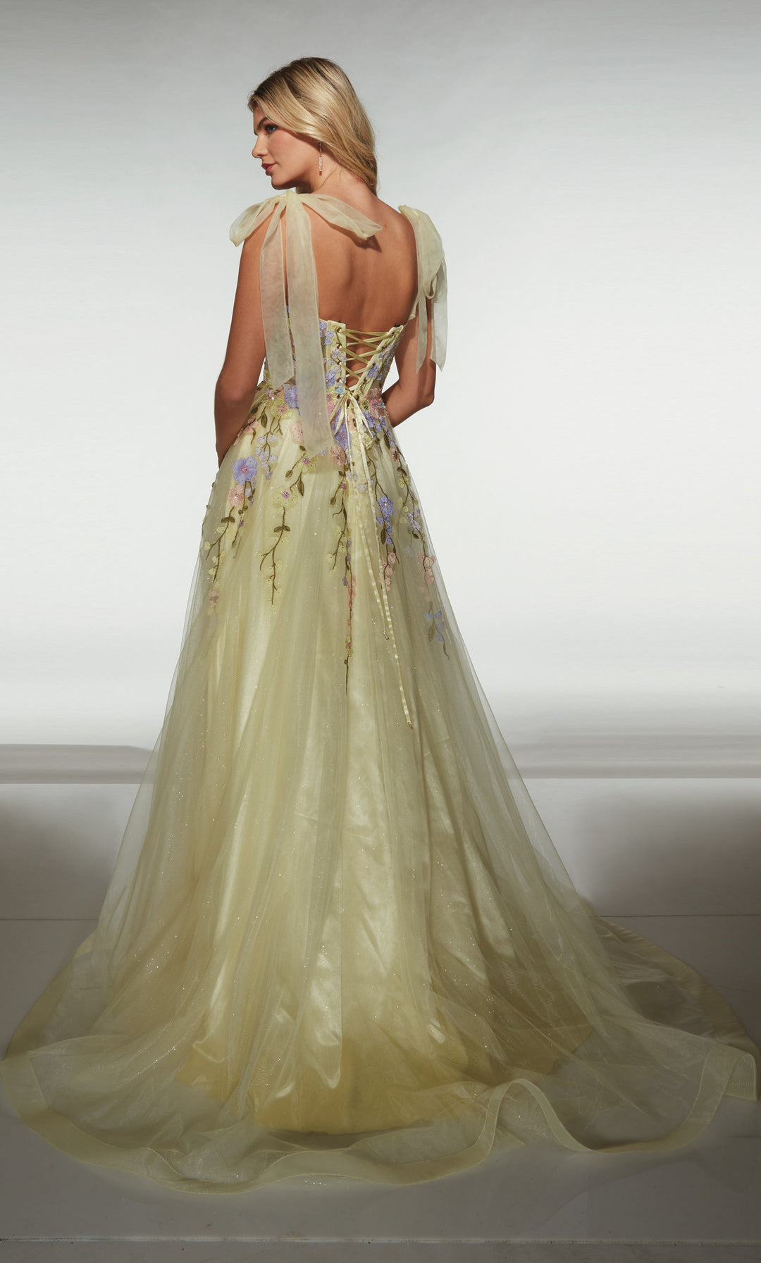 Alyce 62204
