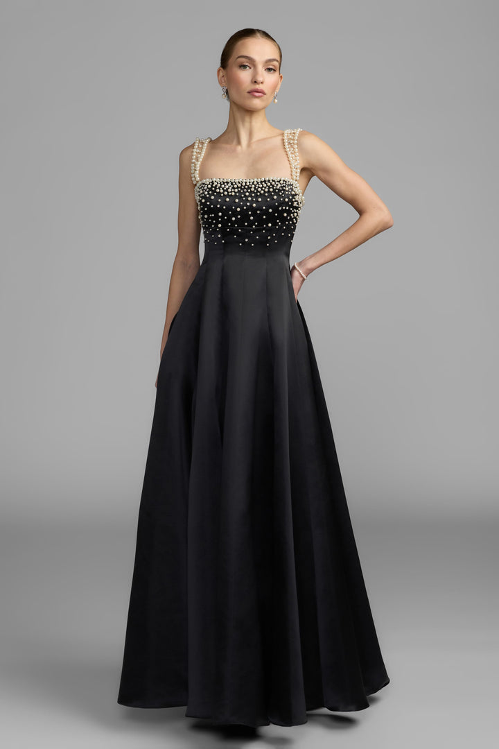 Mac Duggal 2426