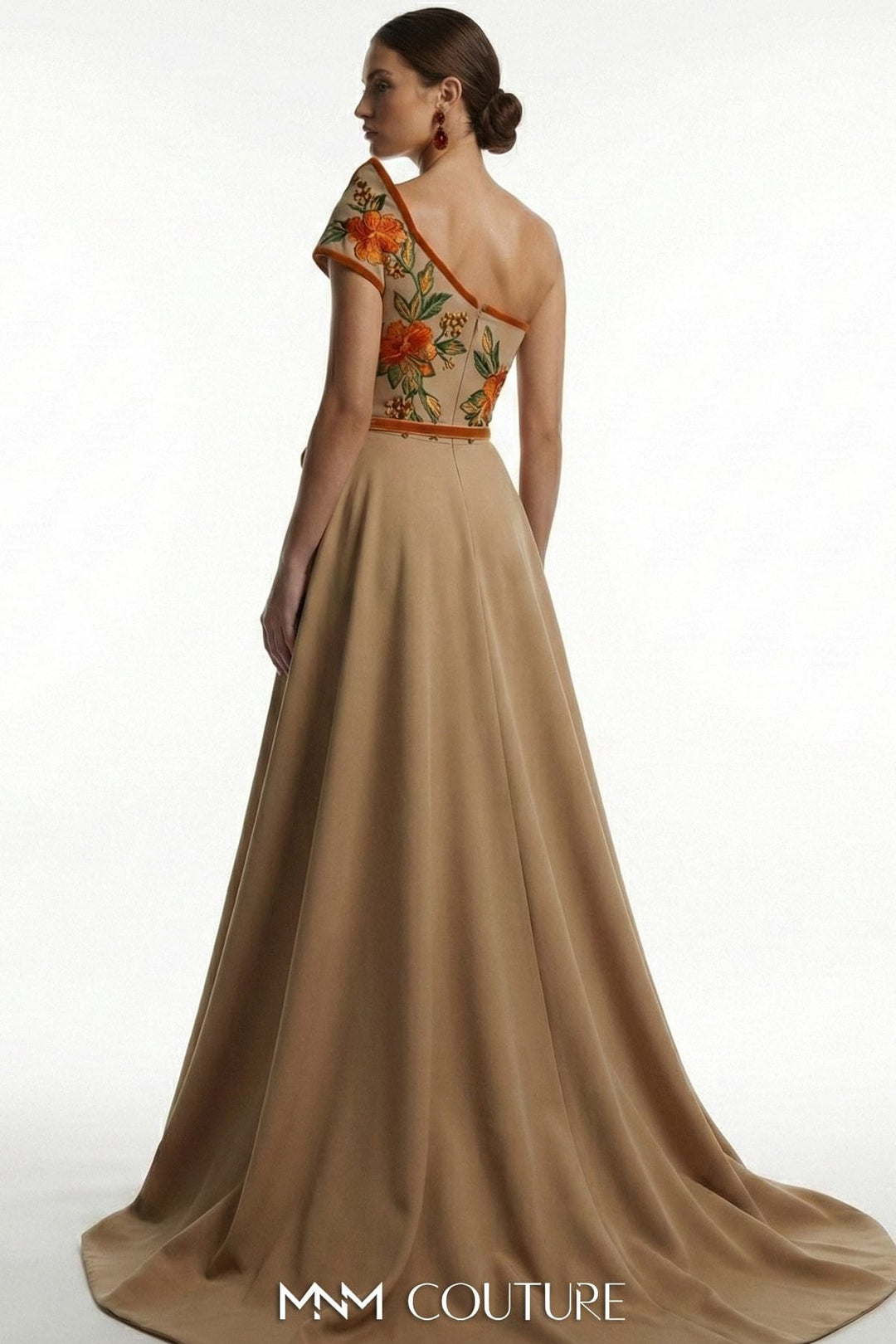 MNM Couture F03023