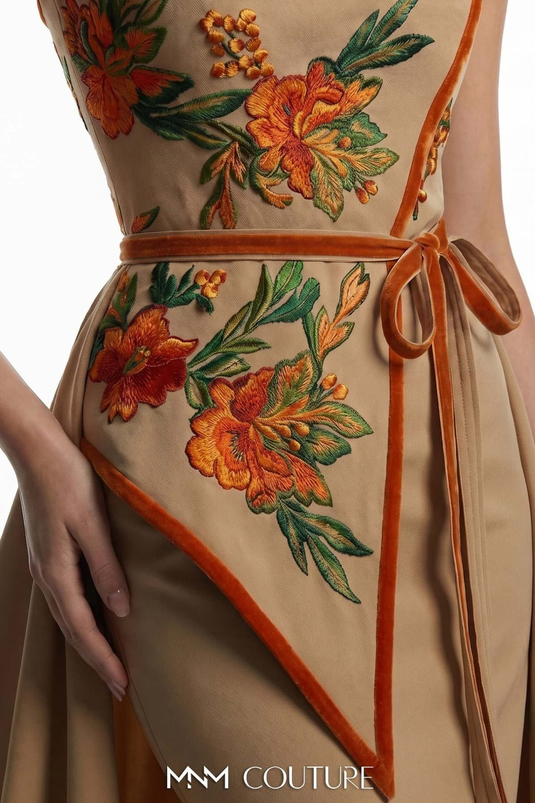 MNM Couture F03023