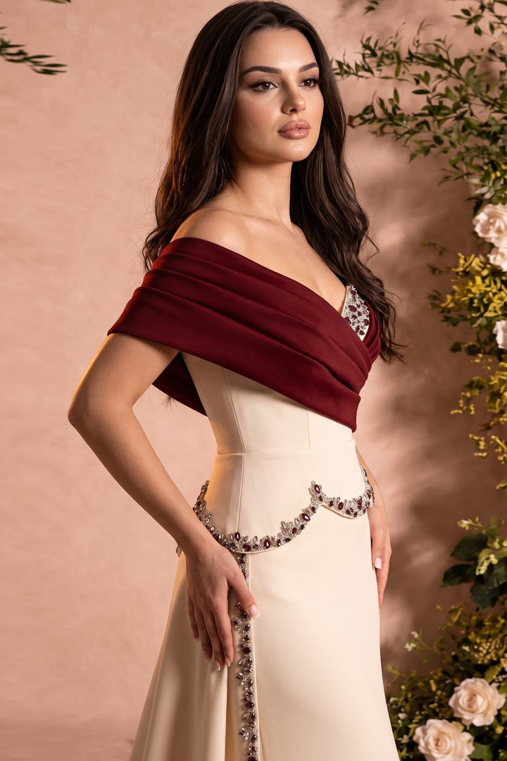 MNM Couture O07865