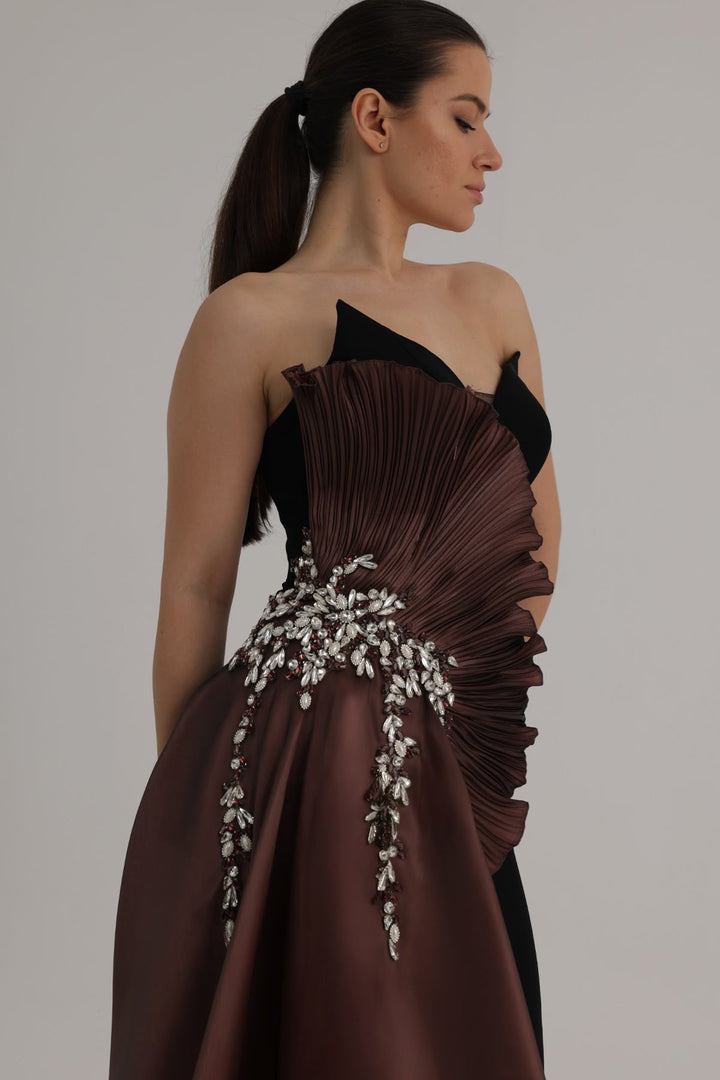 MNM Couture O07862