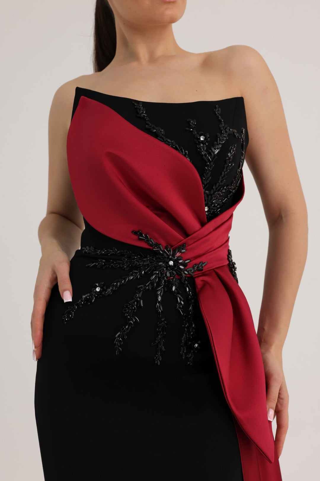 MNM Couture O07861