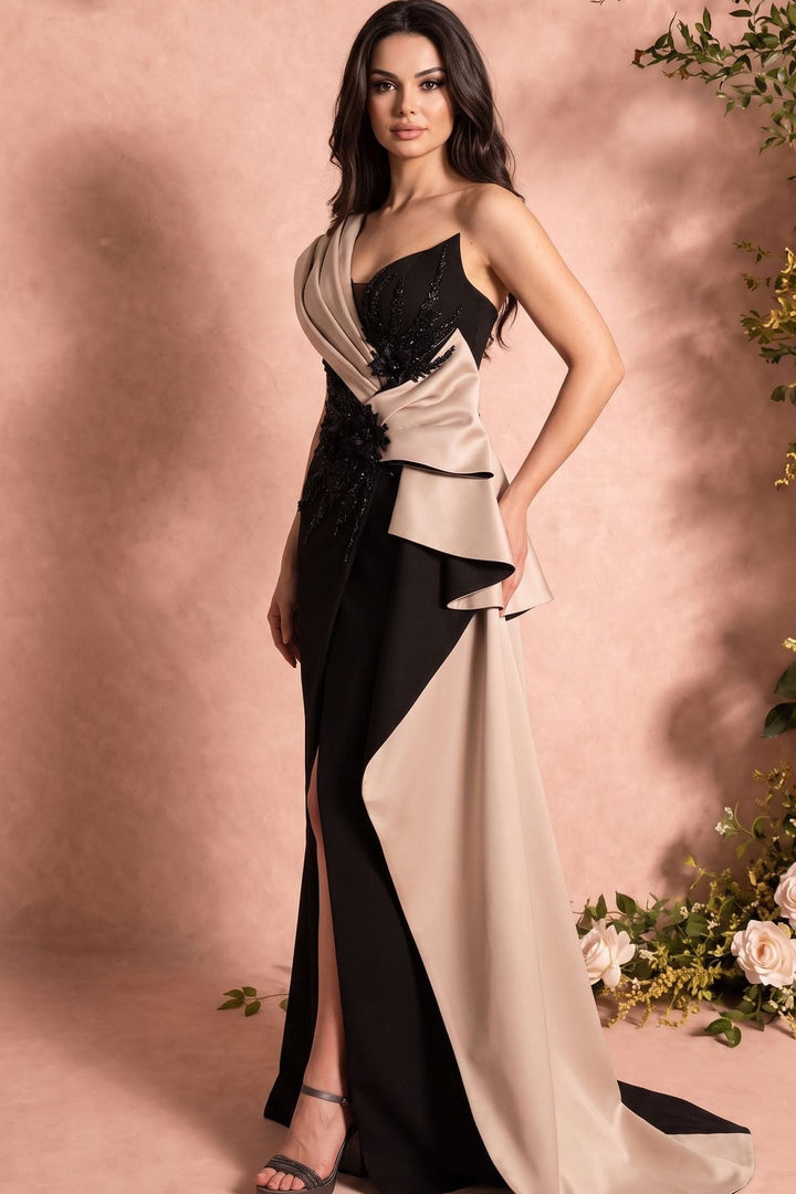 MNM Couture O07853