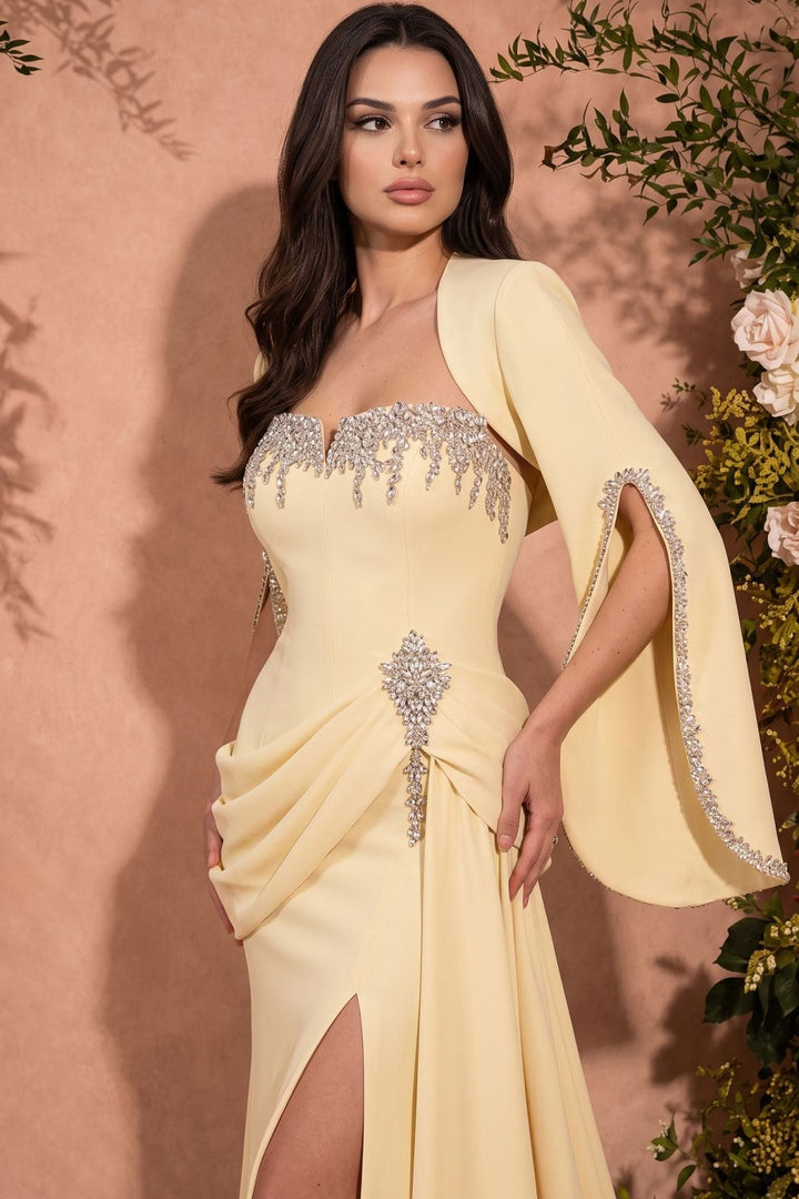 MNM Couture O07851