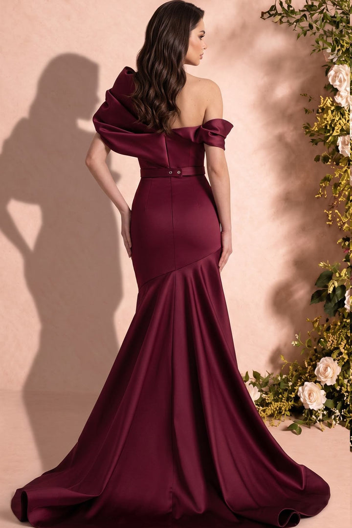 MNM Couture O07841