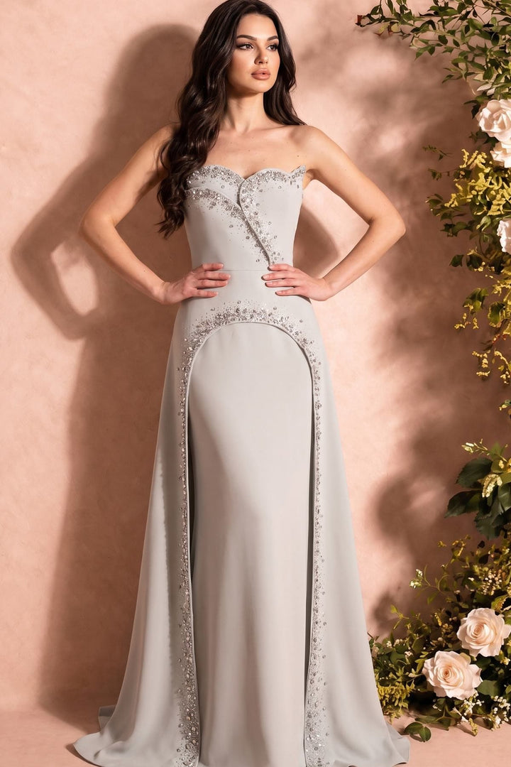 MNM Couture O07828