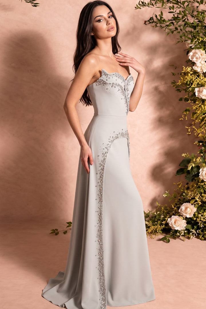 MNM Couture O07828
