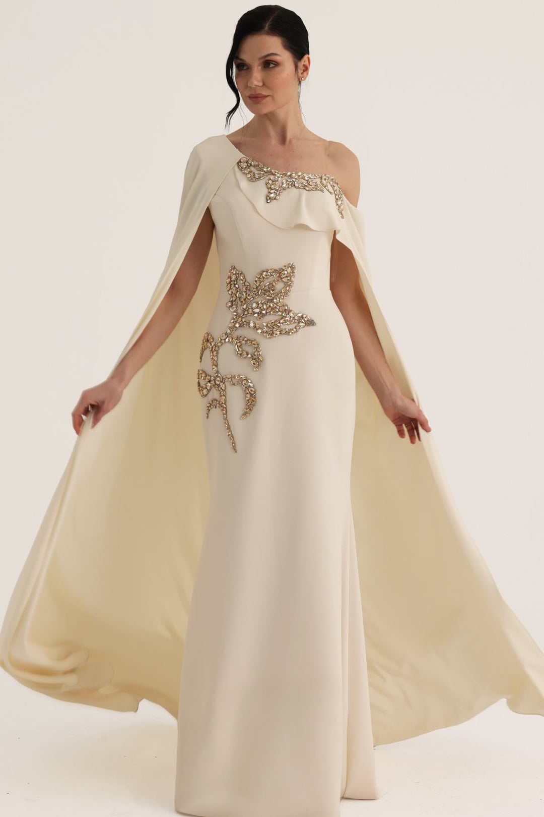 MNM Couture O07824
