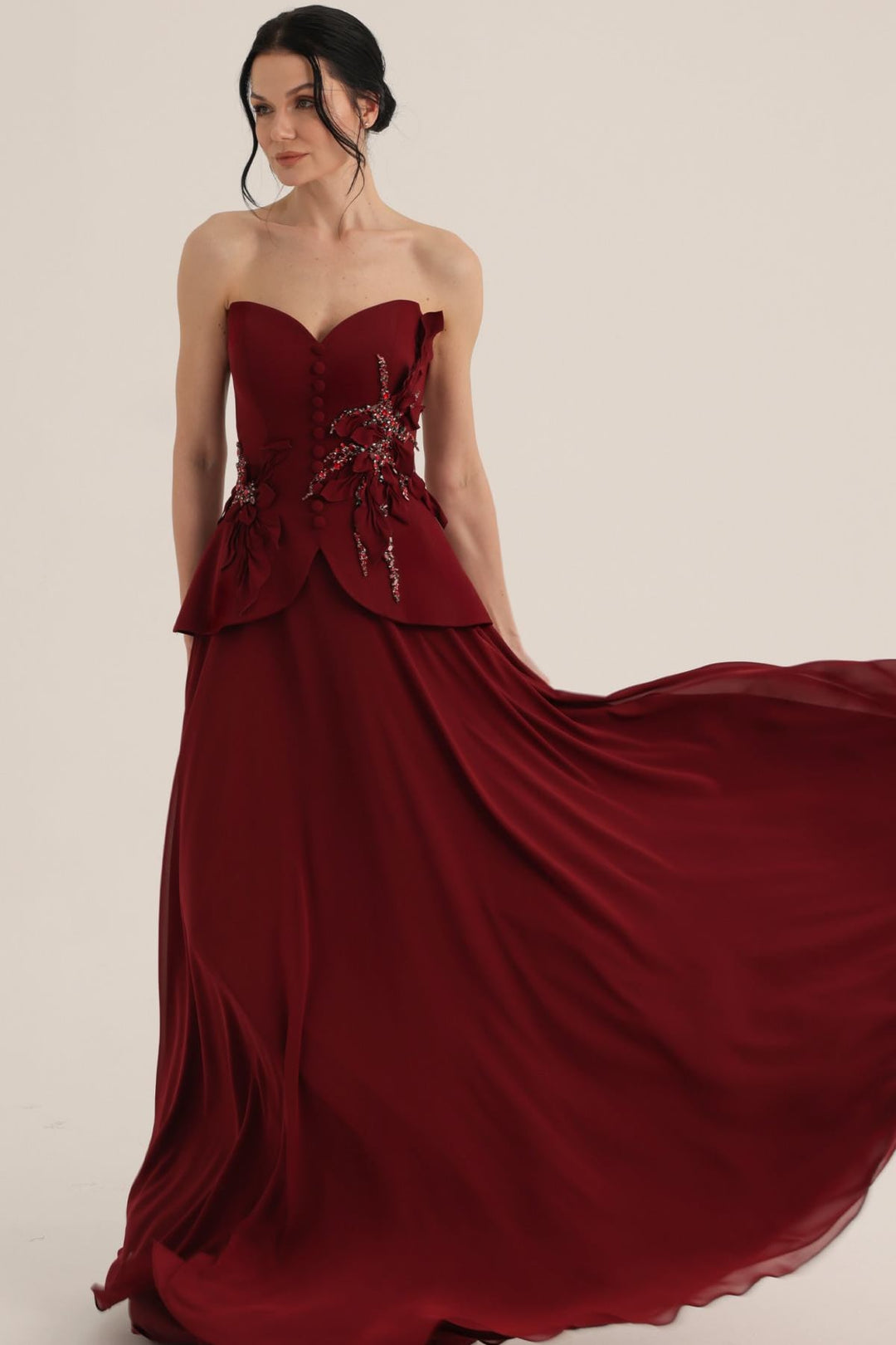 MNM Couture O07815