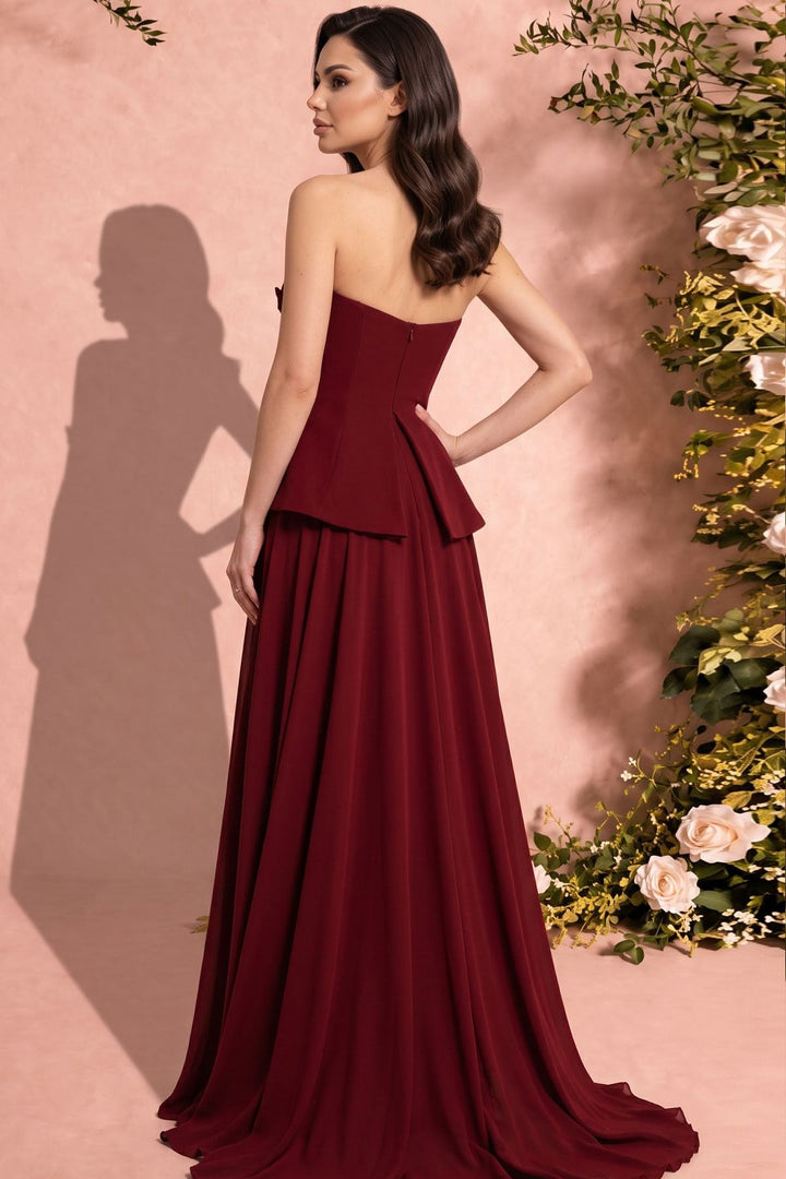 MNM Couture O07815
