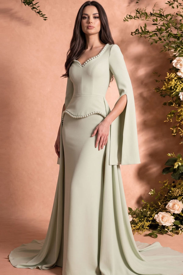 Robe sirène MNM Couture O07826 avec péplum en perles
