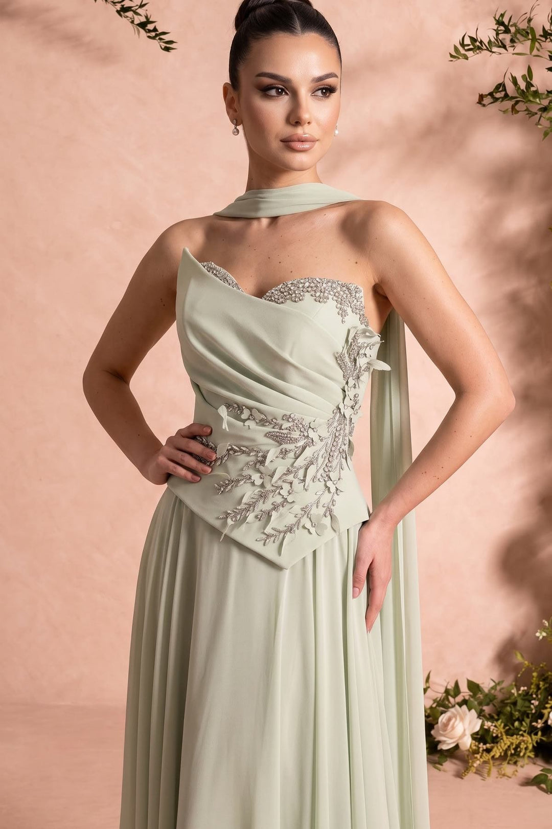 MNM Couture O07856