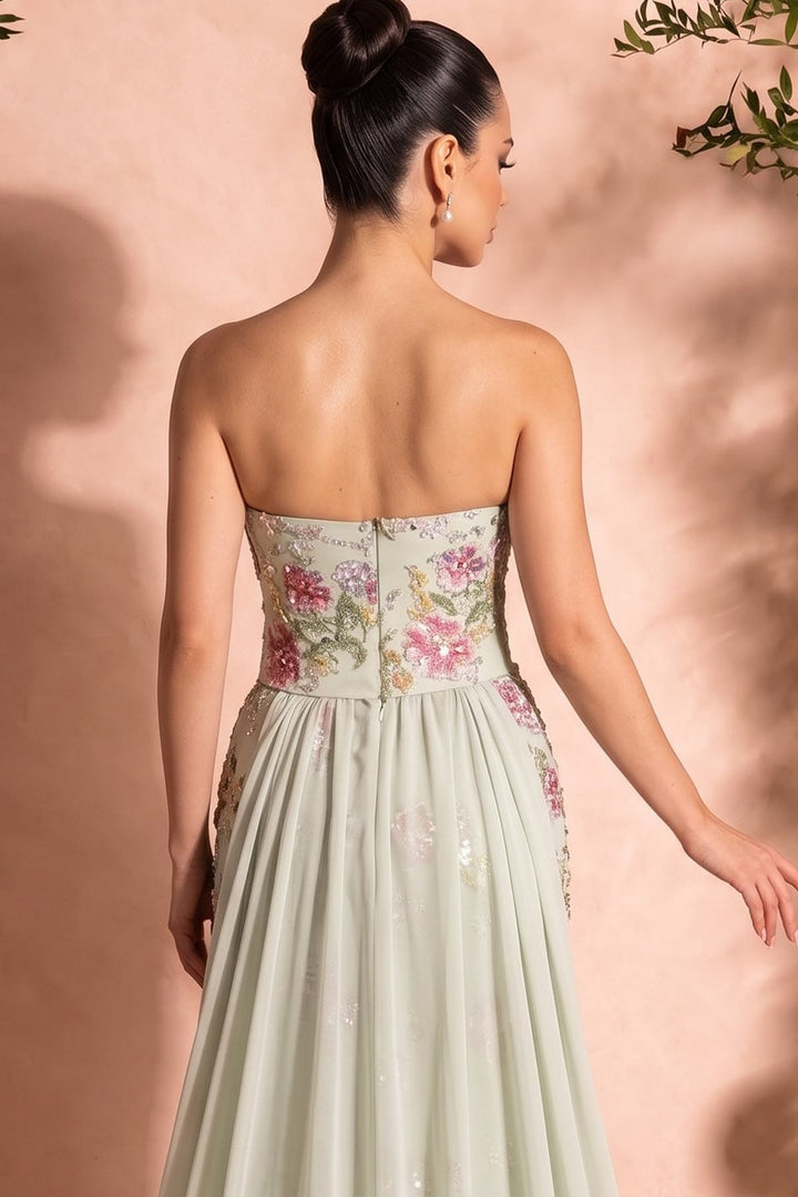 MNM Couture O07858