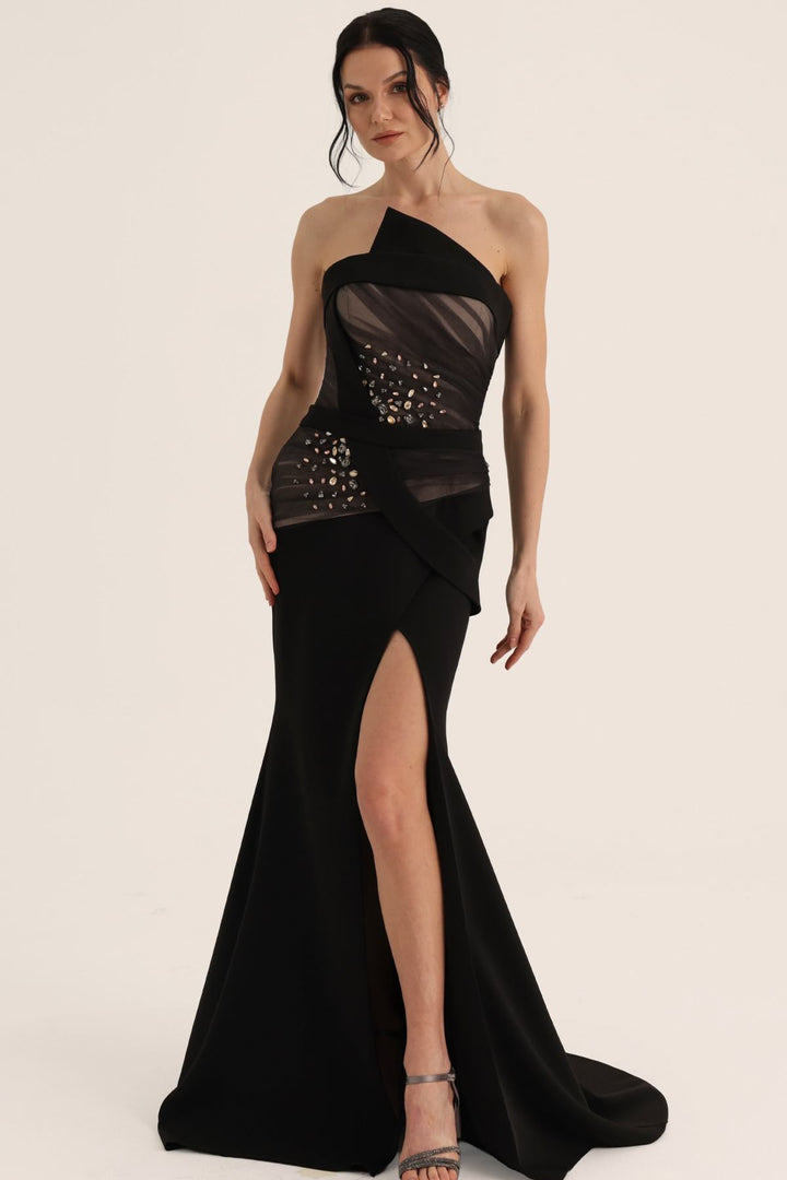 MNM Couture O07868