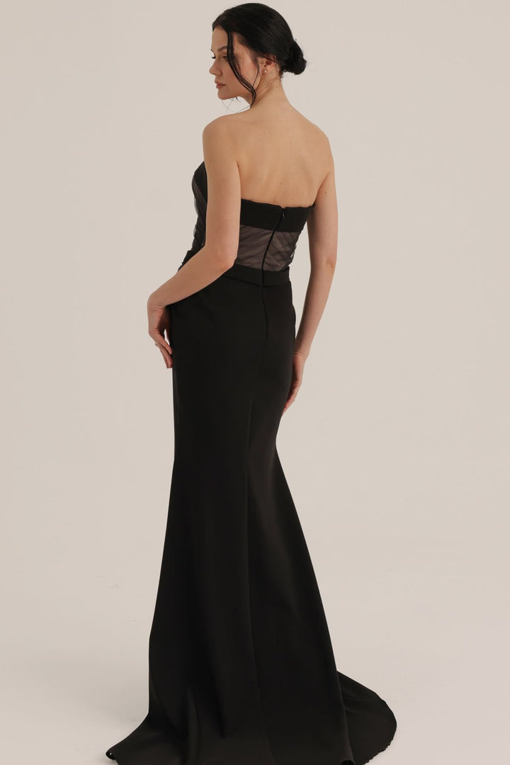 MNM Couture O07868