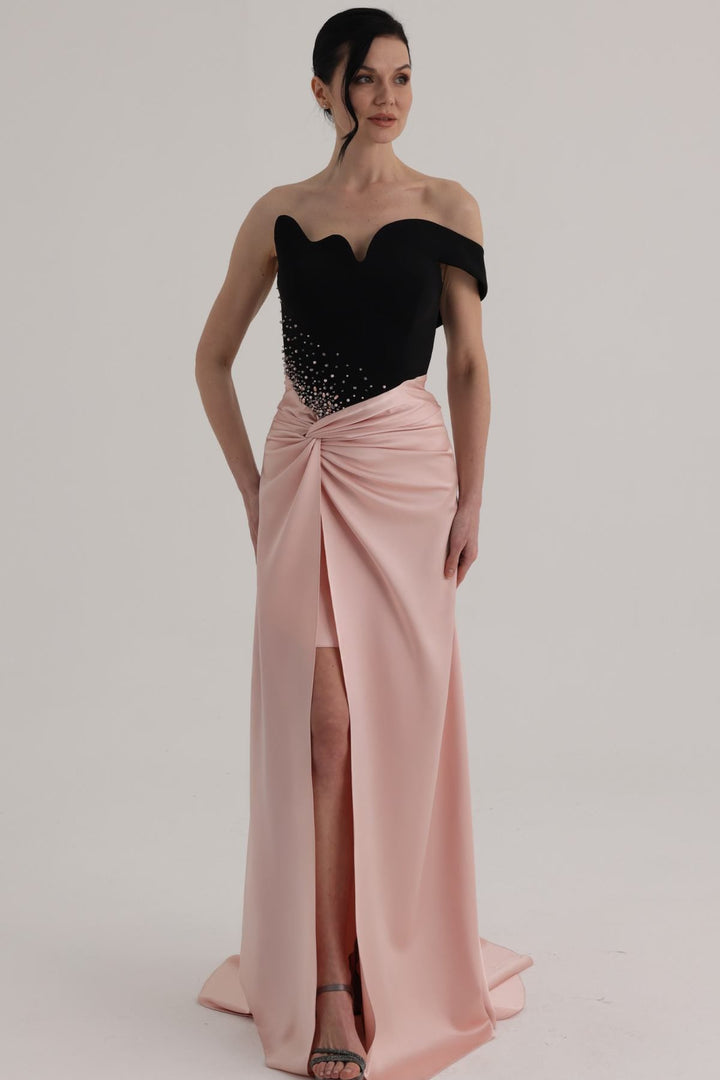 MNM Couture O07870