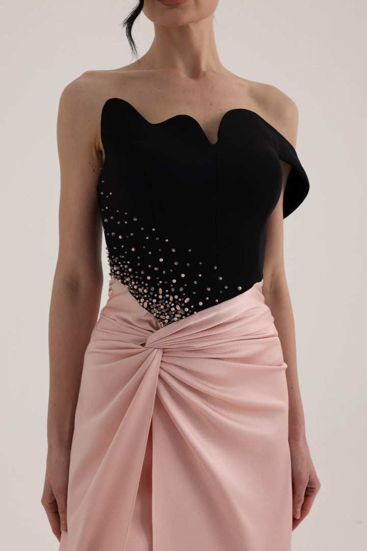 MNM Couture O07870