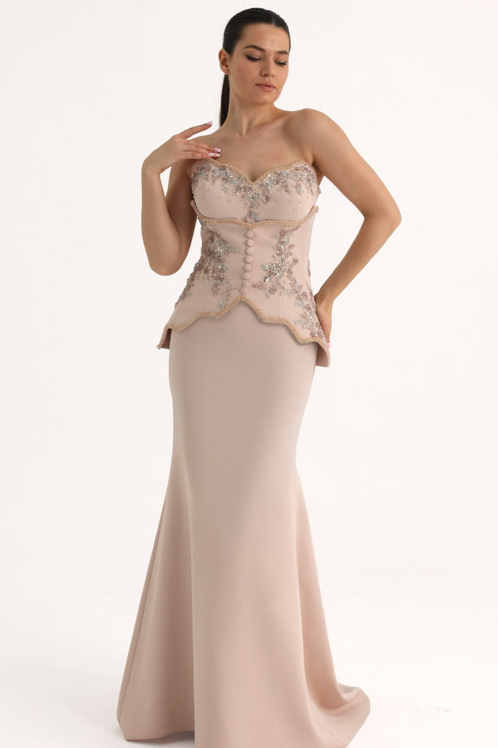 MNM Couture O07796