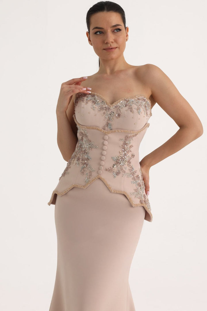 MNM Couture O07796