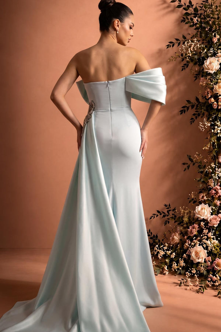 MNM Couture O07802