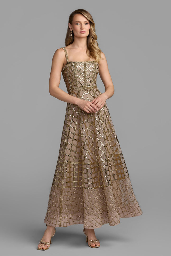 Mac Duggal 10233