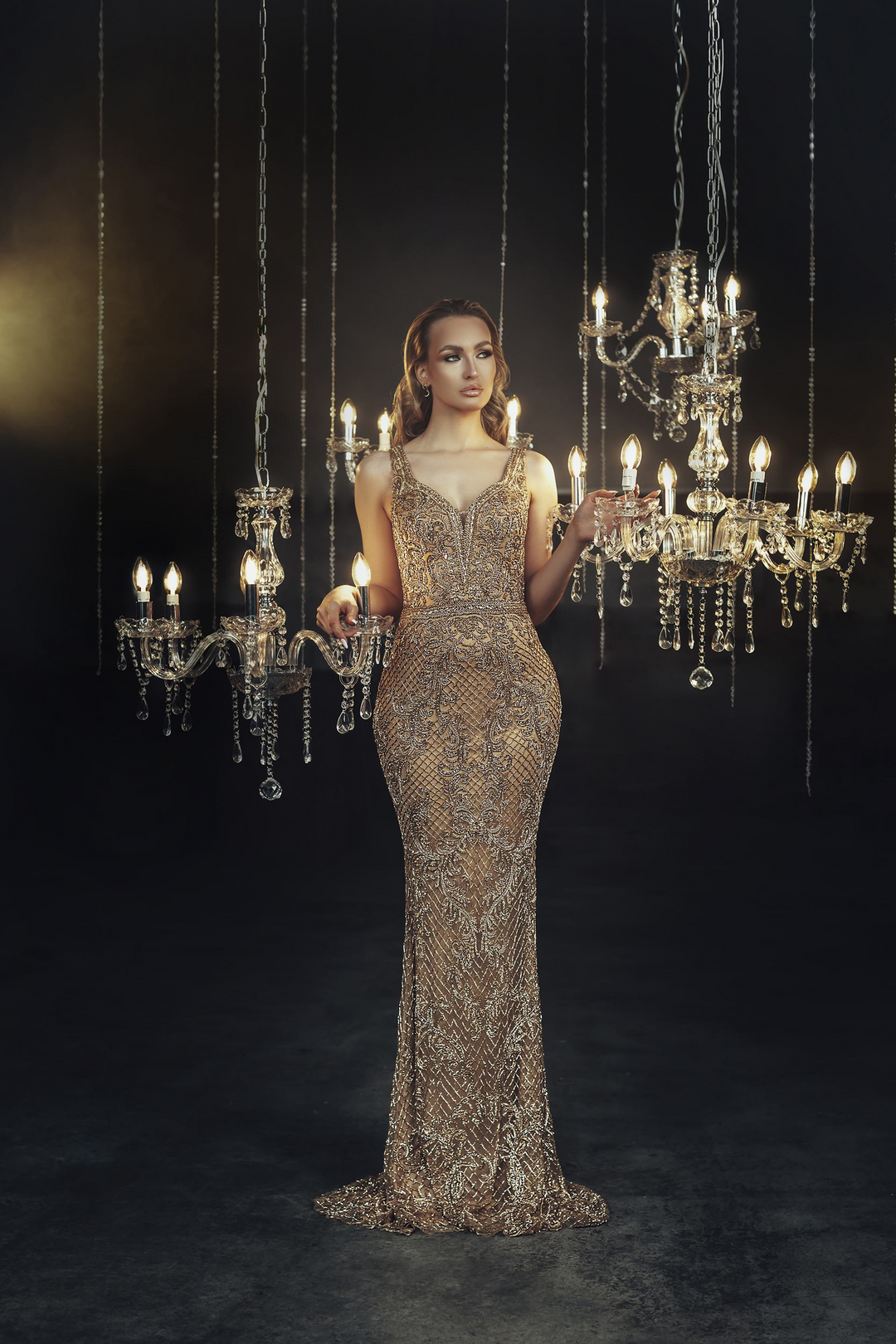 gold column dress The strapless liquid gold column gown from the Pre-Fall 2025 Marchesa Collection features soft sculptural draping, blending modern elegance with timeless sophistication. #Marchesa #PF25Marchesa