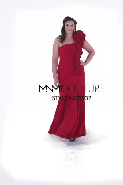 MNM Couture G0932